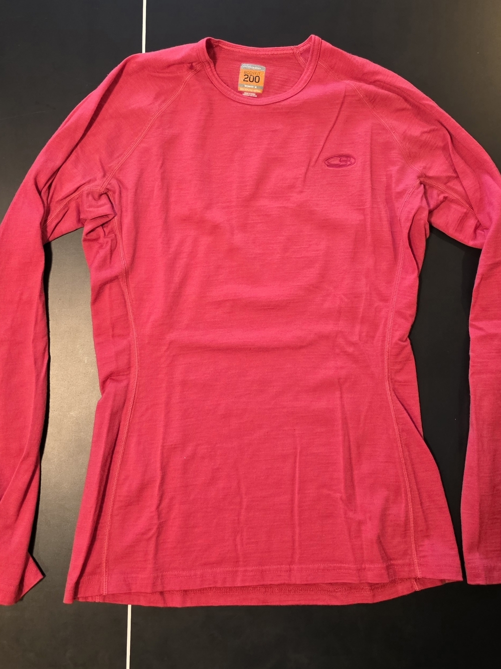 Icebreaker Women's Long-Sleeve Crew Top in Hot Pink